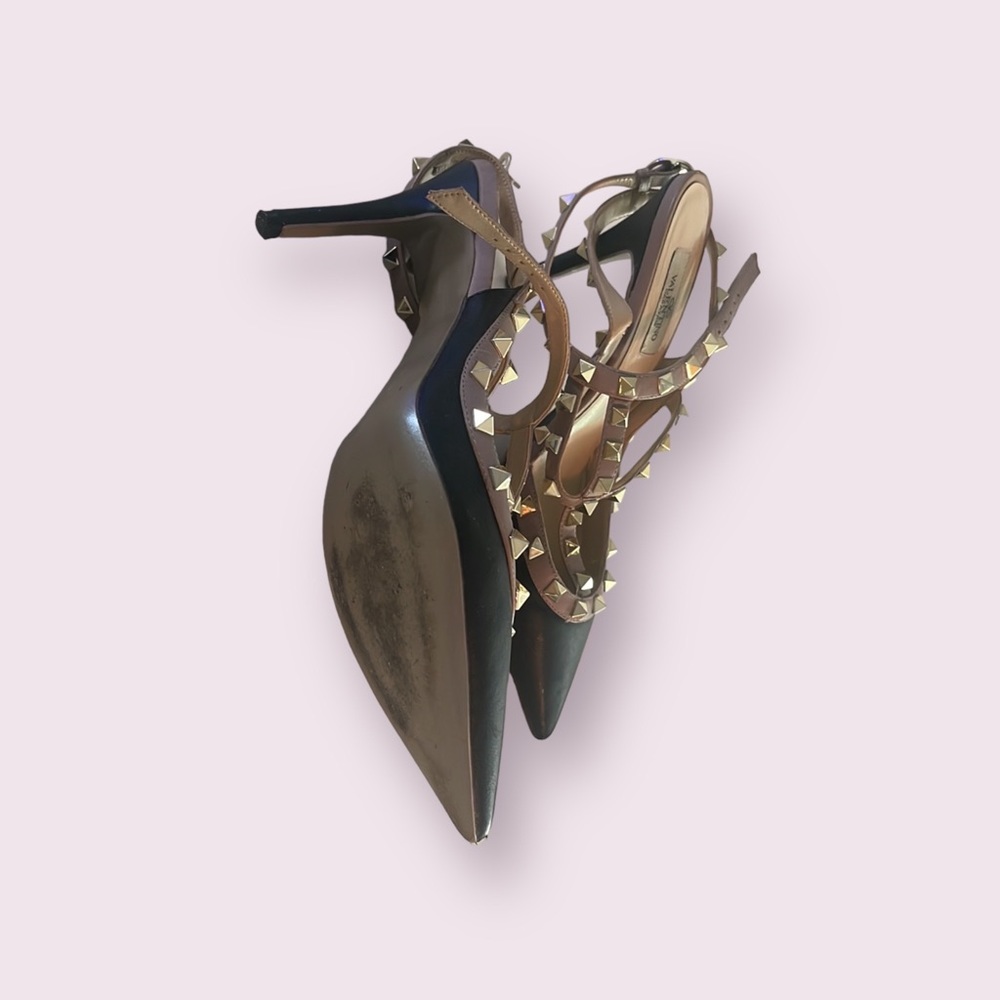 a friend give me some shoes !but she is 39 and Iam 39 1/2